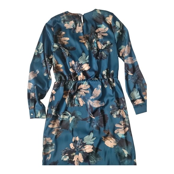 Calvin Klein Front-Knot Detail Long Sleeve Wrap Dress - Picture 10 of 13